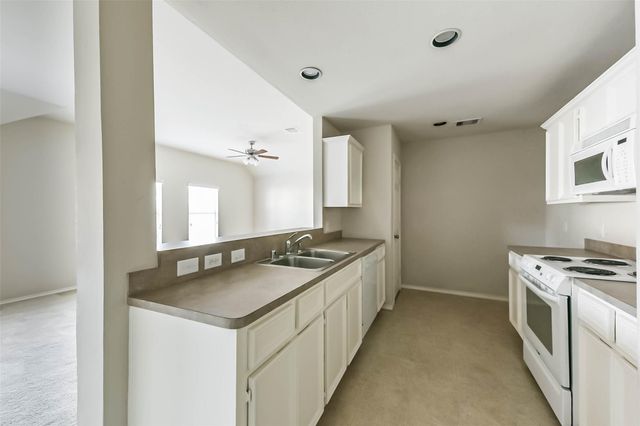 7019 Woodridge Square Drive, Houston, TX 77087