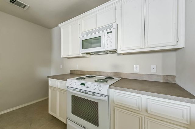 7019 Woodridge Square Drive, Houston, TX 77087