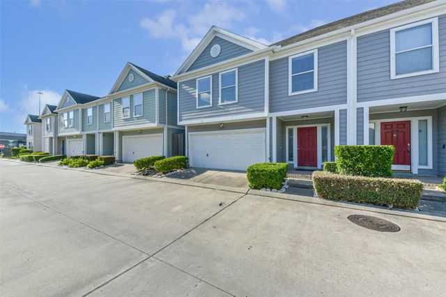 7019 Woodridge Square Drive, Houston, TX 77087