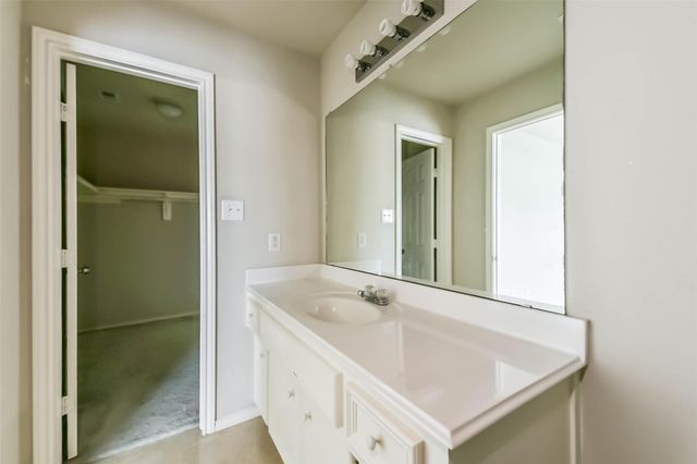 7019 Woodridge Square Drive, Houston, TX 77087