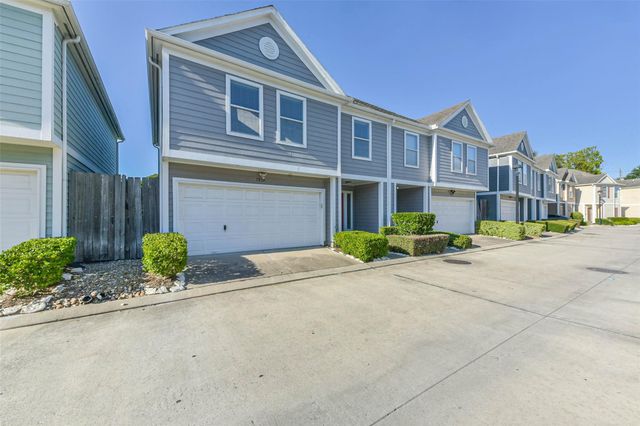 7019 Woodridge Square Drive, Houston, TX 77087