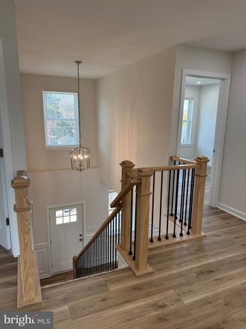 229 RIDGE AVE, Blackwood, NJ 08012