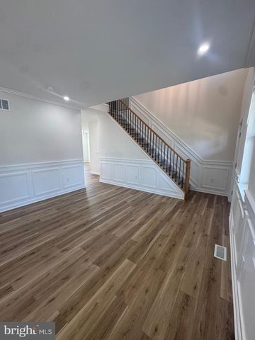 229 RIDGE AVE, Blackwood, NJ 08012