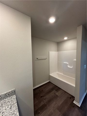 6507 NW Kathleen Street, Bentonville, AR 72713