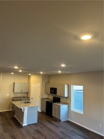 6507 NW Kathleen Street, Bentonville, AR 72713