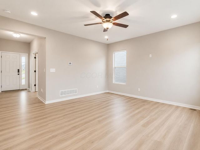 1159 Speedliner Drive, Plain City, OH 43064