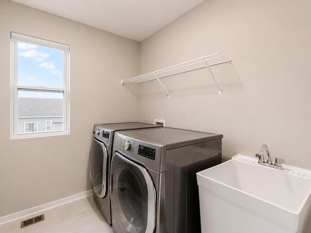 1159 Speedliner Drive, Plain City, OH 43064