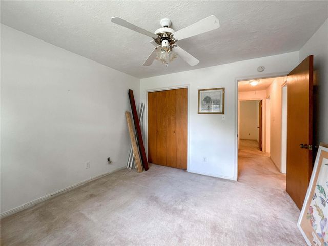2109 E Linwood Oaks Street, Pearland, TX 77581