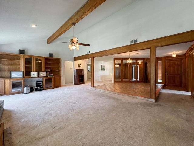 2109 E Linwood Oaks Street, Pearland, TX 77581