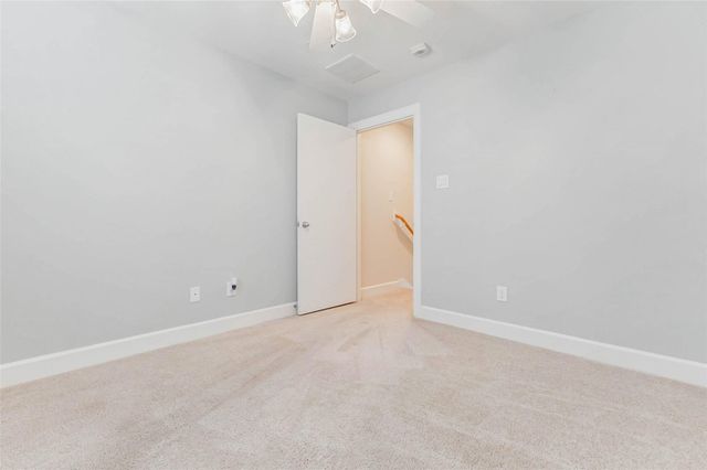 5941 South Loop E 1401, Houston, TX 77033