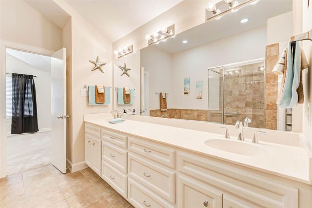 5941 South Loop E 1401, Houston, TX 77033