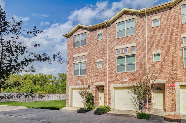 5941 South Loop E 1401, Houston, TX 77033