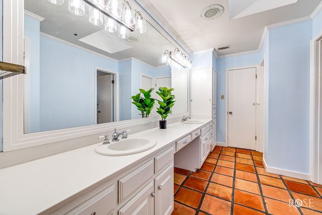 3010 Oak Mountain Trail, San Angelo, TX 76904