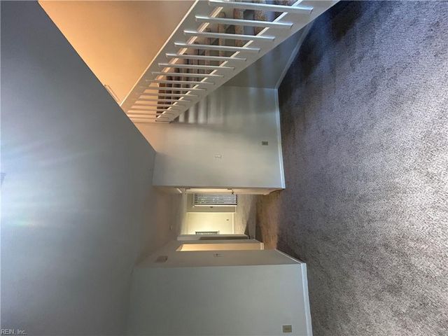 159 Windsor Castle Dr Apt D, Newport News, VA 23608