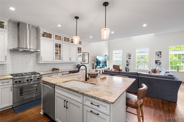 107 California Drive G, Amherst, NY 14221