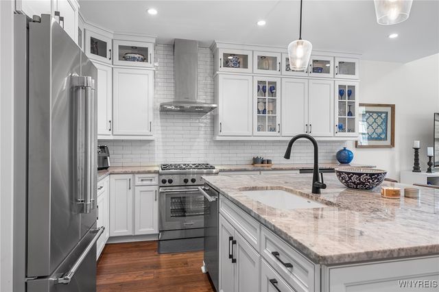 107 California Drive G, Amherst, NY 14221