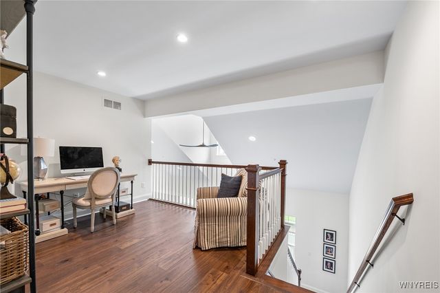 107 California Drive G, Amherst, NY 14221