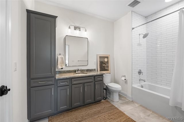 107 California Drive G, Amherst, NY 14221