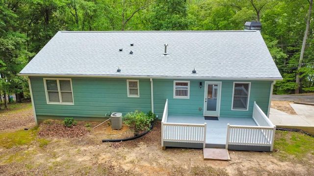 1398 Twin Mountain Lake Circle, Talking Rock, GA 30175