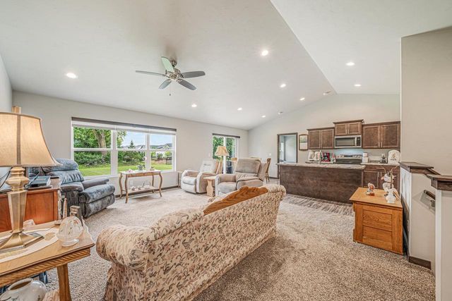 1532 LIBERTY AVENUE, Neenah, WI 54956