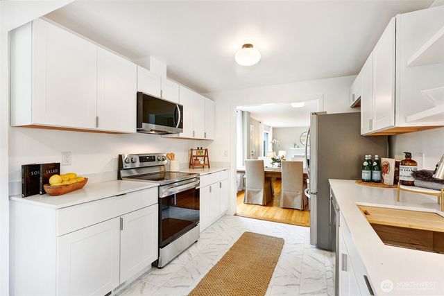 6203 39th Avenue NE, Seattle, WA 98115