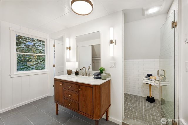 6203 39th Avenue NE, Seattle, WA 98115