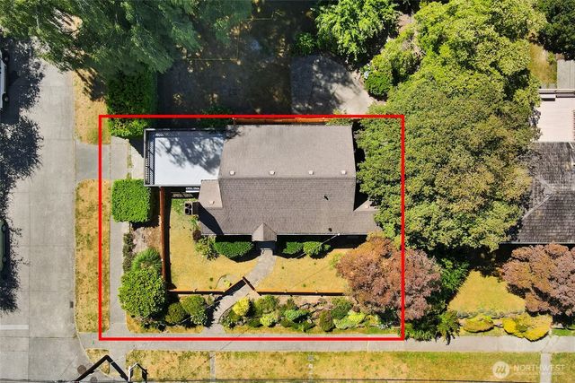 6203 39th Avenue NE, Seattle, WA 98115