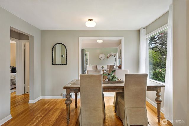 6203 39th Avenue NE, Seattle, WA 98115