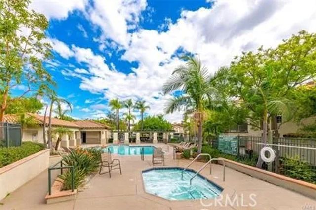 4 Via Solaz, Rancho Santa Margarita, CA 92688