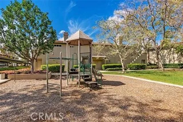 4 Via Solaz, Rancho Santa Margarita, CA 92688