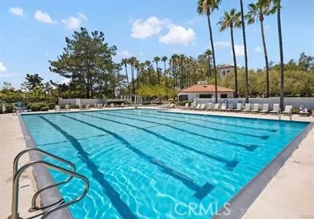 4 Via Solaz, Rancho Santa Margarita, CA 92688