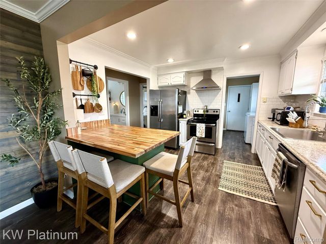 36261 Chaskey Street, Richmond, MI 48062