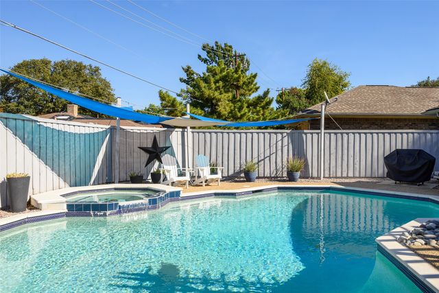 6639 Clearhaven Circle, Dallas, TX 75248