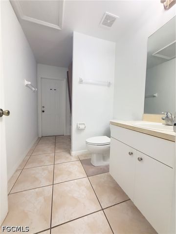 21 SW 24th PL, Cape Coral, FL 33991