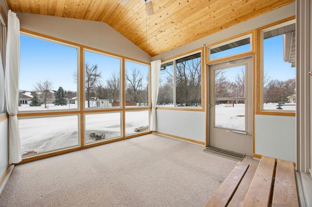 1609 40th Avenue N, Moorhead, MN 56560