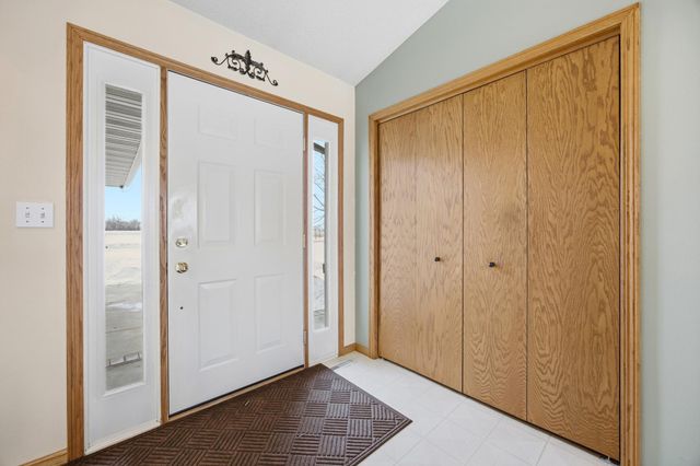 1609 40th Avenue N, Moorhead, MN 56560