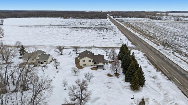 1609 40th Avenue N, Moorhead, MN 56560