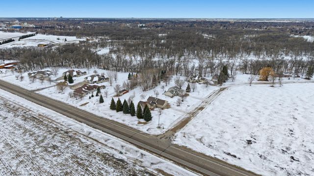 1609 40th Avenue N, Moorhead, MN 56560