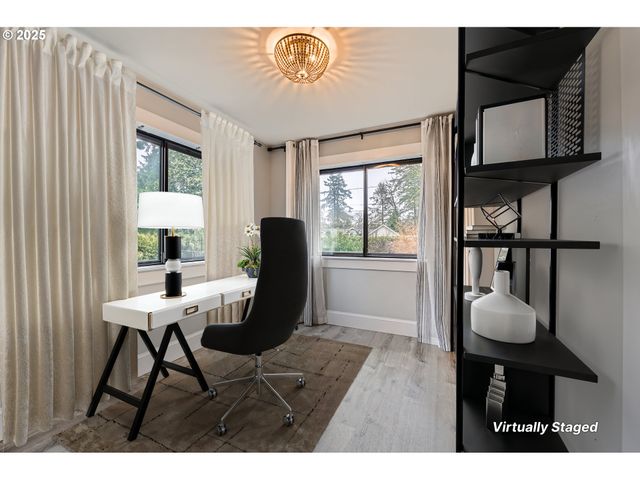 5417 Sw GARDEN HOME Rd, Portland, OR 97219