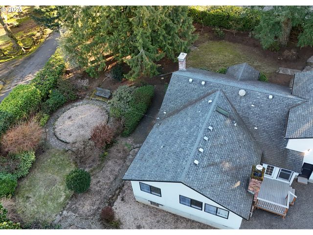 5417 Sw GARDEN HOME Rd, Portland, OR 97219