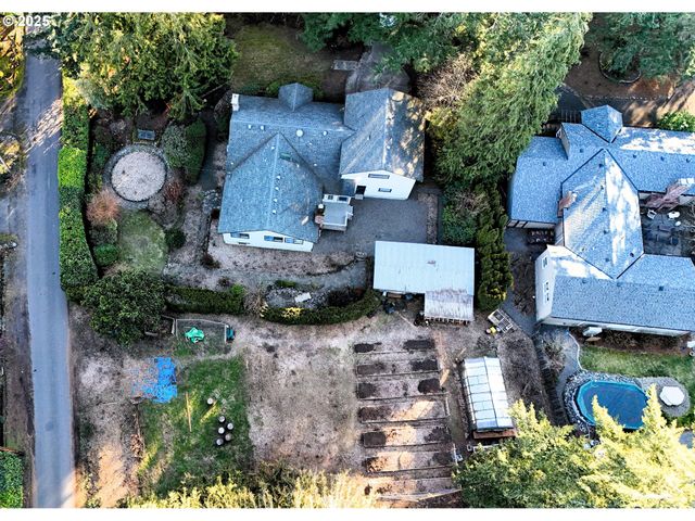 5417 Sw GARDEN HOME Rd, Portland, OR 97219