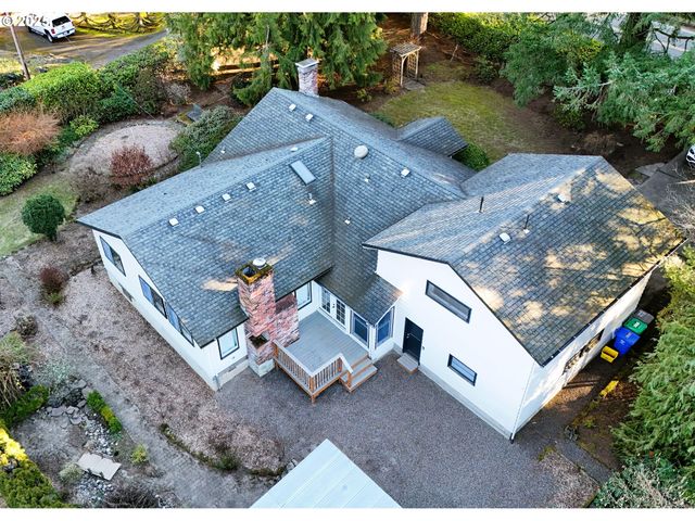 5417 Sw GARDEN HOME Rd, Portland, OR 97219