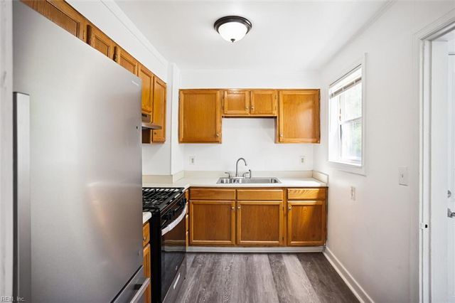 7450 Tyndale CT, Norfolk, VA 23505