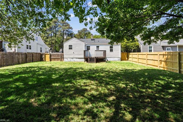 7450 Tyndale CT, Norfolk, VA 23505