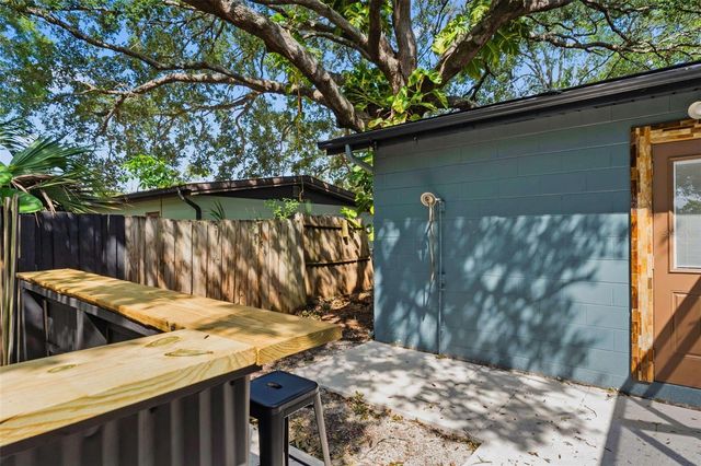 4412 W PEARL AVENUE, Tampa, FL 33611