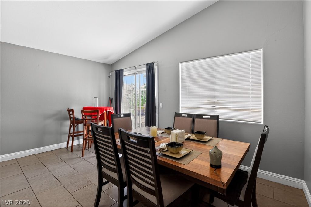 2001 Garnet Gable Avenue, Las Vegas, NV 89106 — photo 5