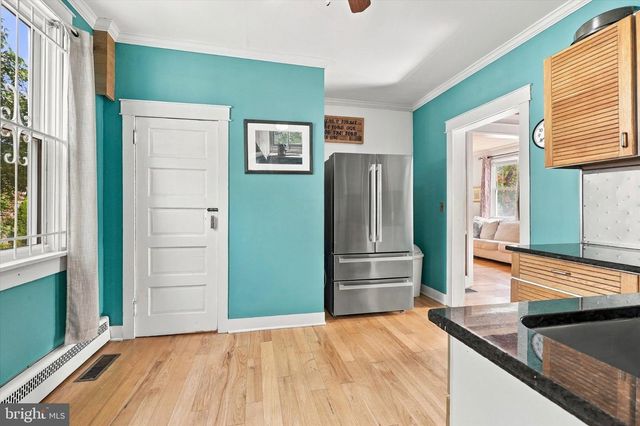 138 S BISHOP AVE, Springfield, PA 19064