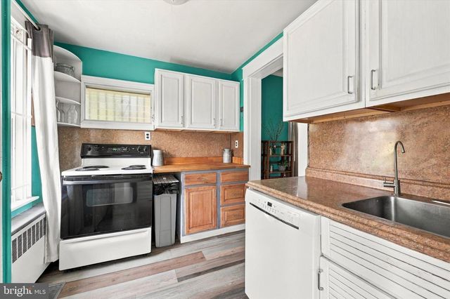 138 S BISHOP AVE, Springfield, PA 19064
