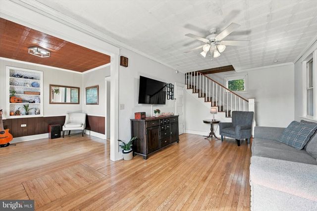 138 S BISHOP AVE, Springfield, PA 19064