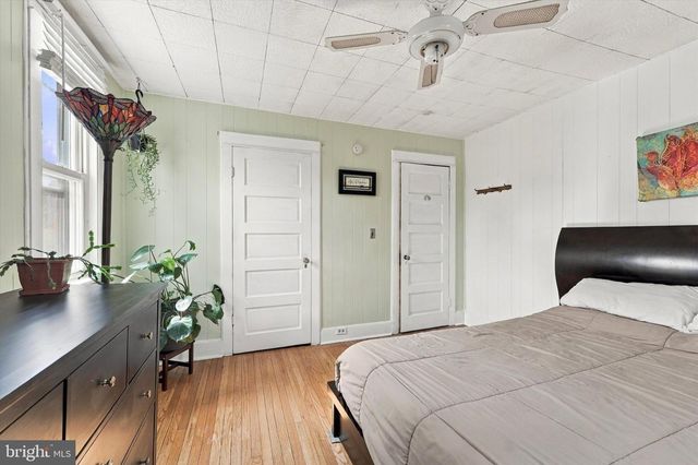 138 S BISHOP AVE, Springfield, PA 19064